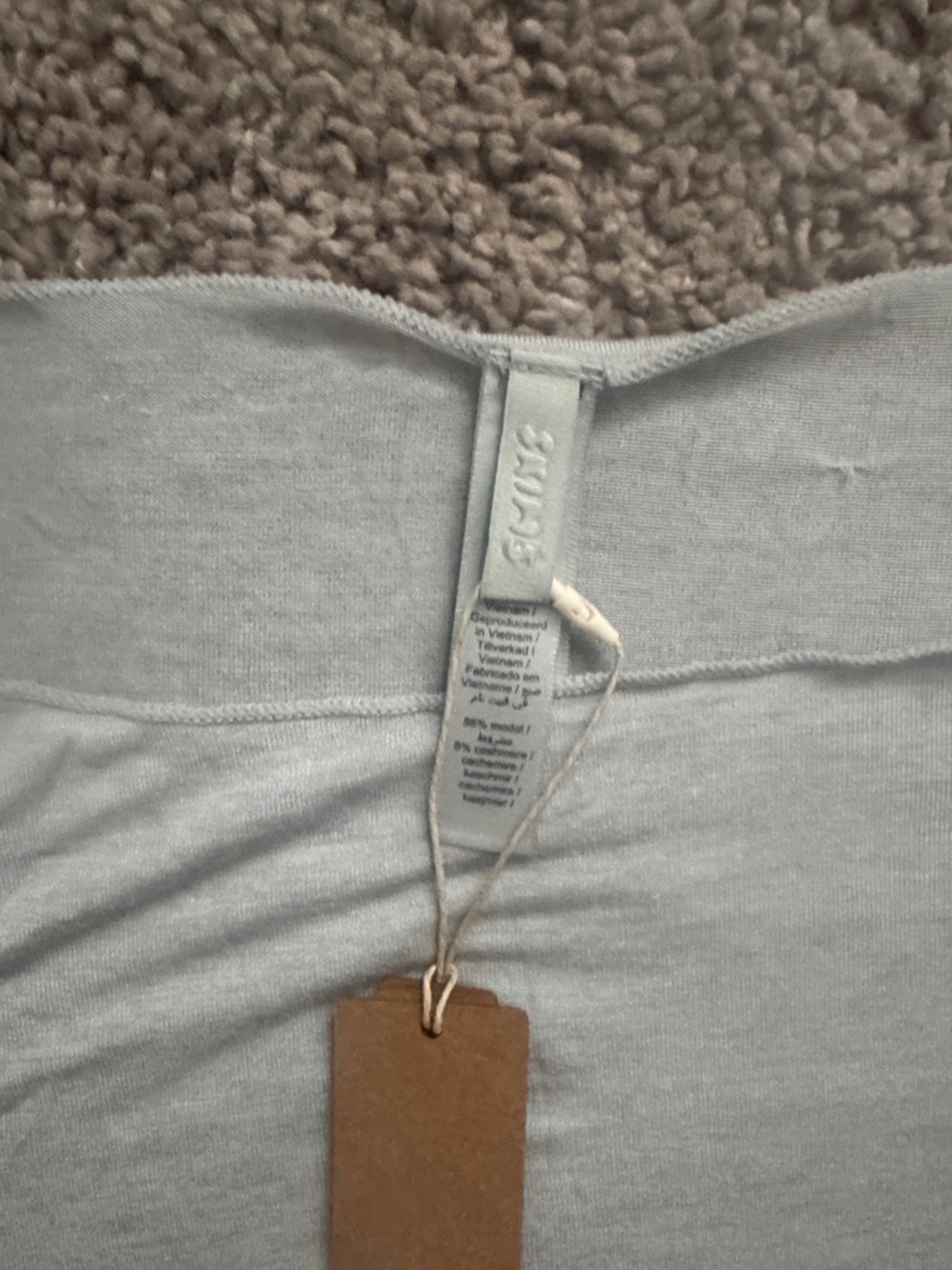SKIMS Modal Light Gray Long Sleeve Scoop Neck Tee - Picture 3 of 6